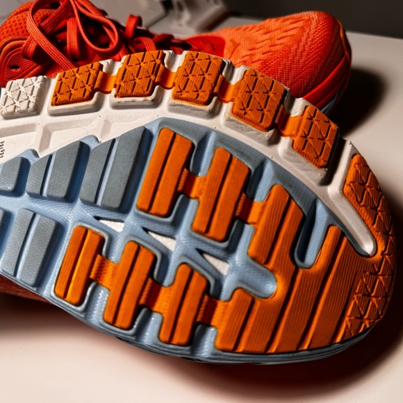 HOKA Gaviota4 women’s 10b - Picture 7 of 12